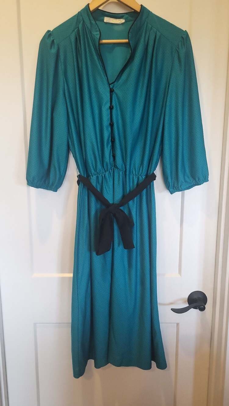 Vintage 1970s Marchionda of California Teal Swiss Dot Midi Secretary Dress, size